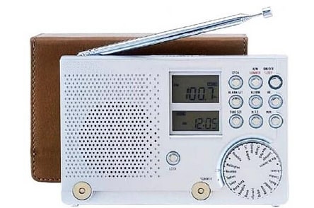 Designing Wheel-Tuned, Digital-Display Radios with Next-Generation Radio ICs Figure 1
